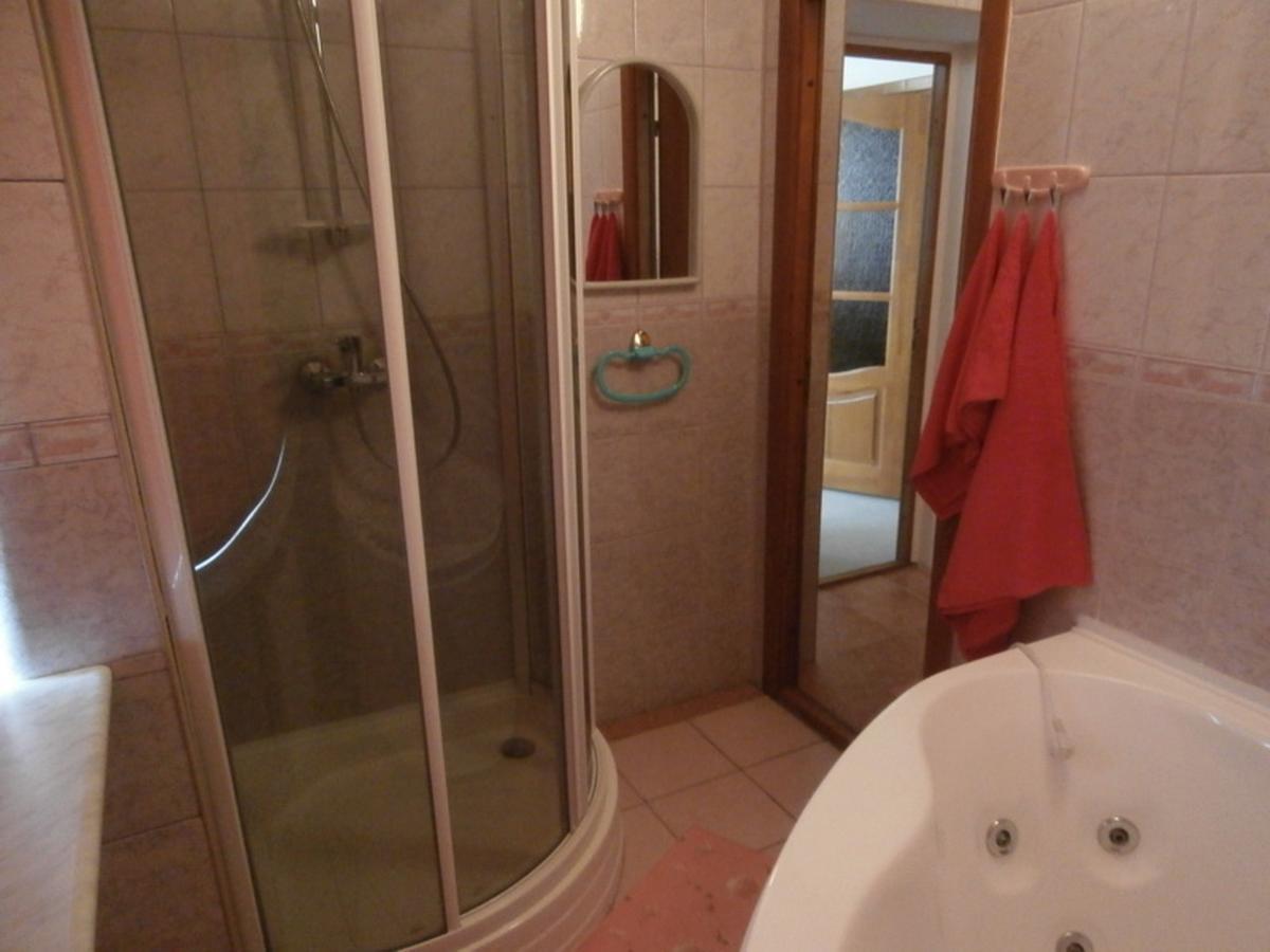 Hotel Muhavets Pruzhany ภายนอก รูปภาพ