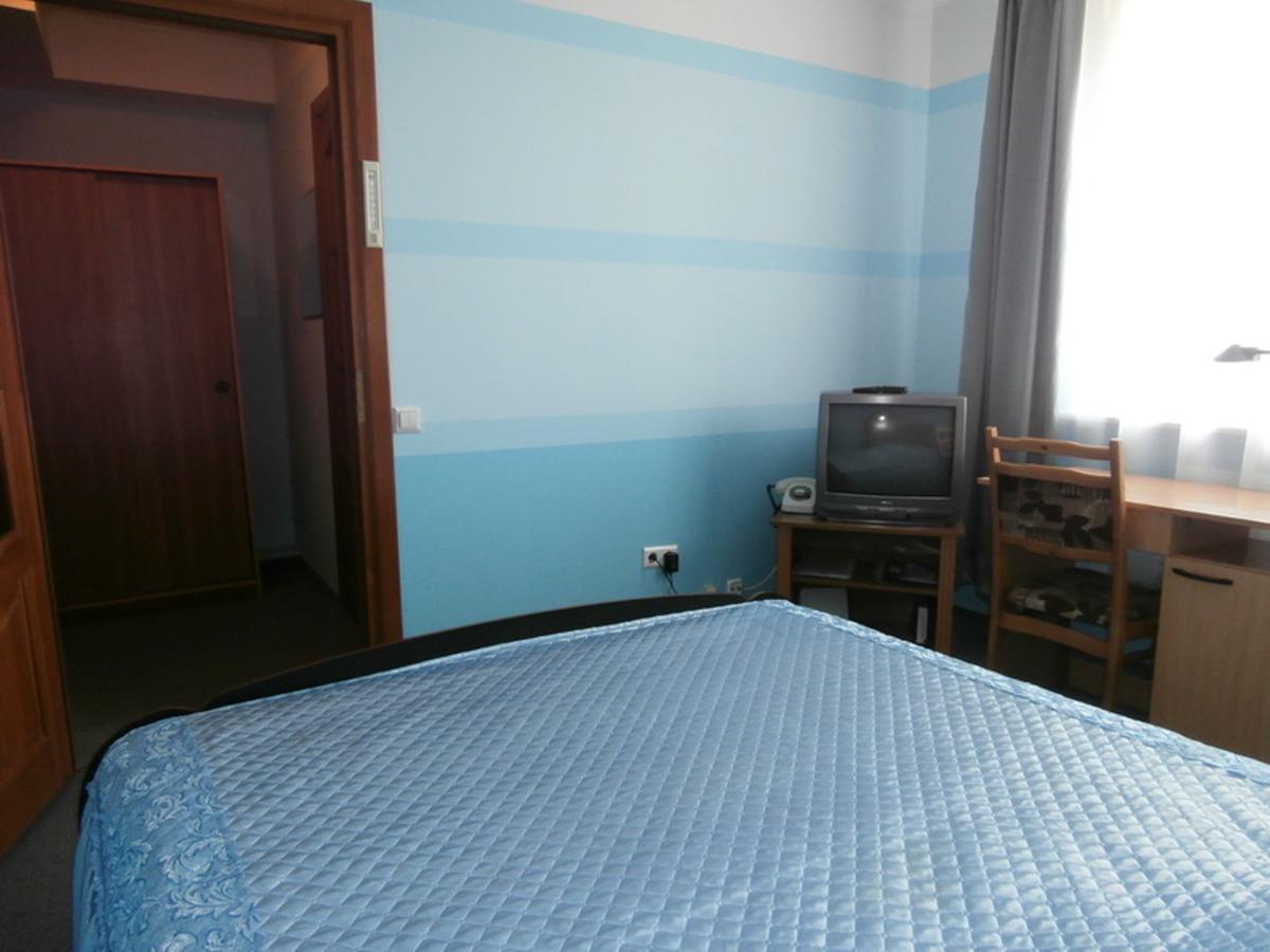 Hotel Muhavets Pruzhany ภายนอก รูปภาพ