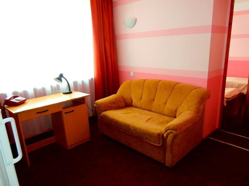 Hotel Muhavets Pruzhany ภายนอก รูปภาพ