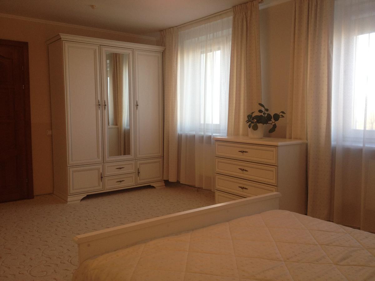 Hotel Muhavets Pruzhany ภายนอก รูปภาพ