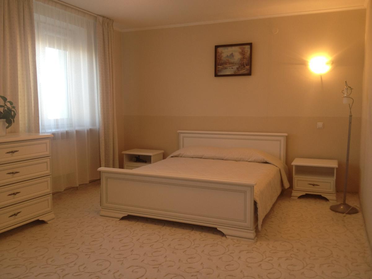 Hotel Muhavets Pruzhany ภายนอก รูปภาพ